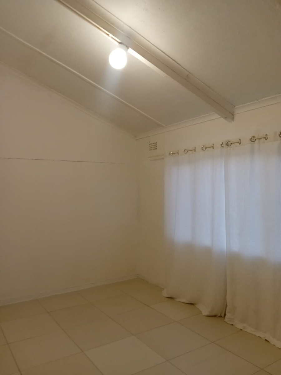 1 Bedroom Property for Sale in Ruyterwacht Western Cape